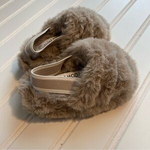Mini Moda Fuzzy Slippers/ Slides / Sandals
